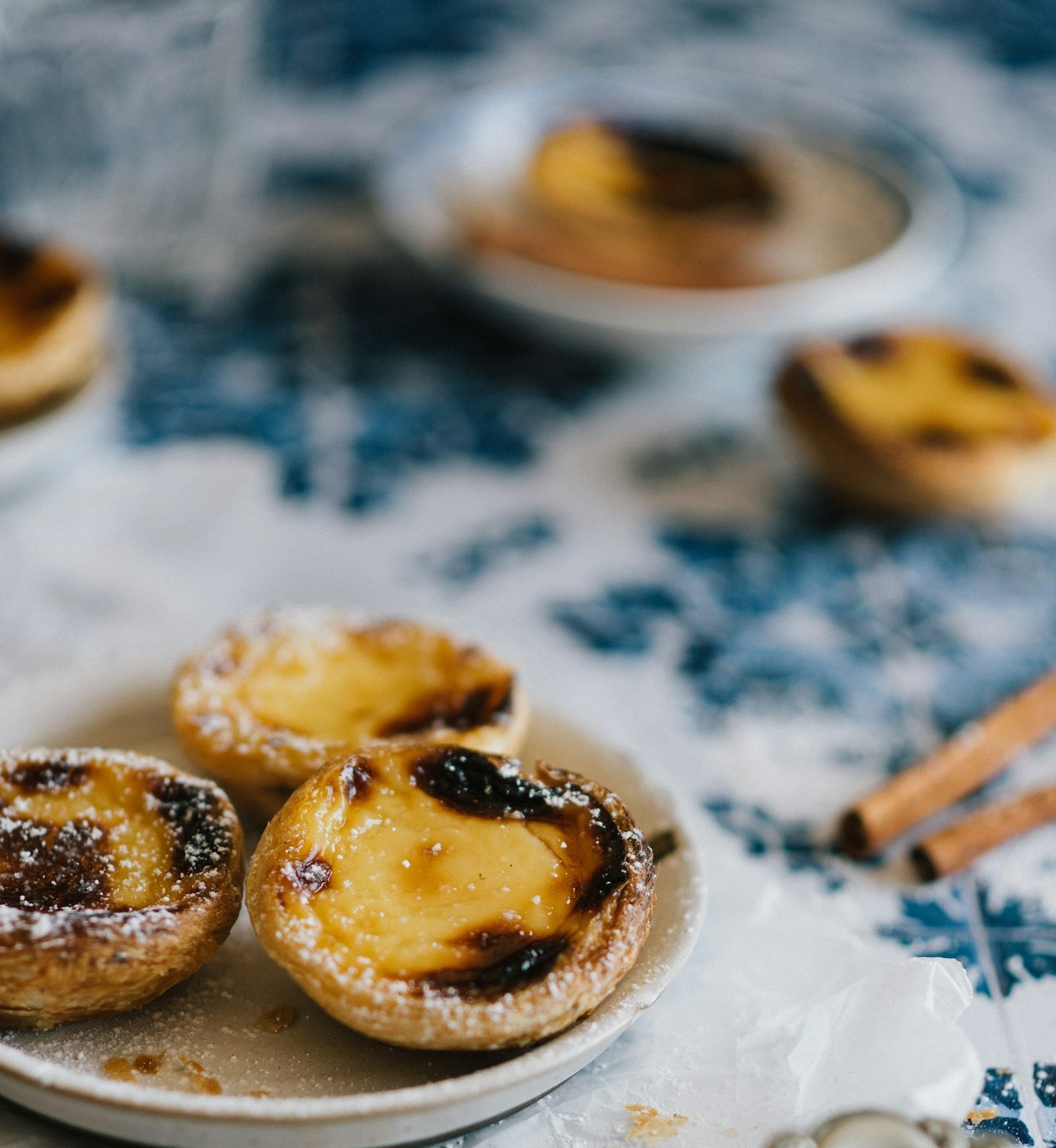 Freshly baked pastéis de nata